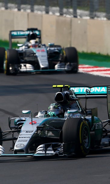 F1: Rosberg holds off Hamilton to win Mexican Grand Prix
